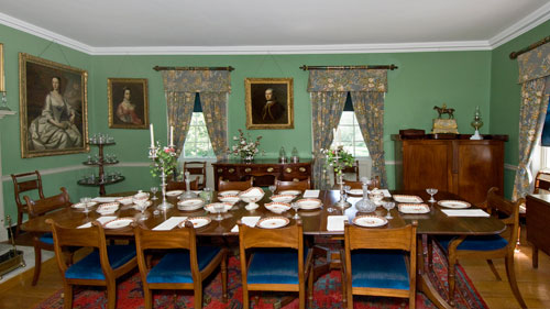 Uniacke-Estate-dining room